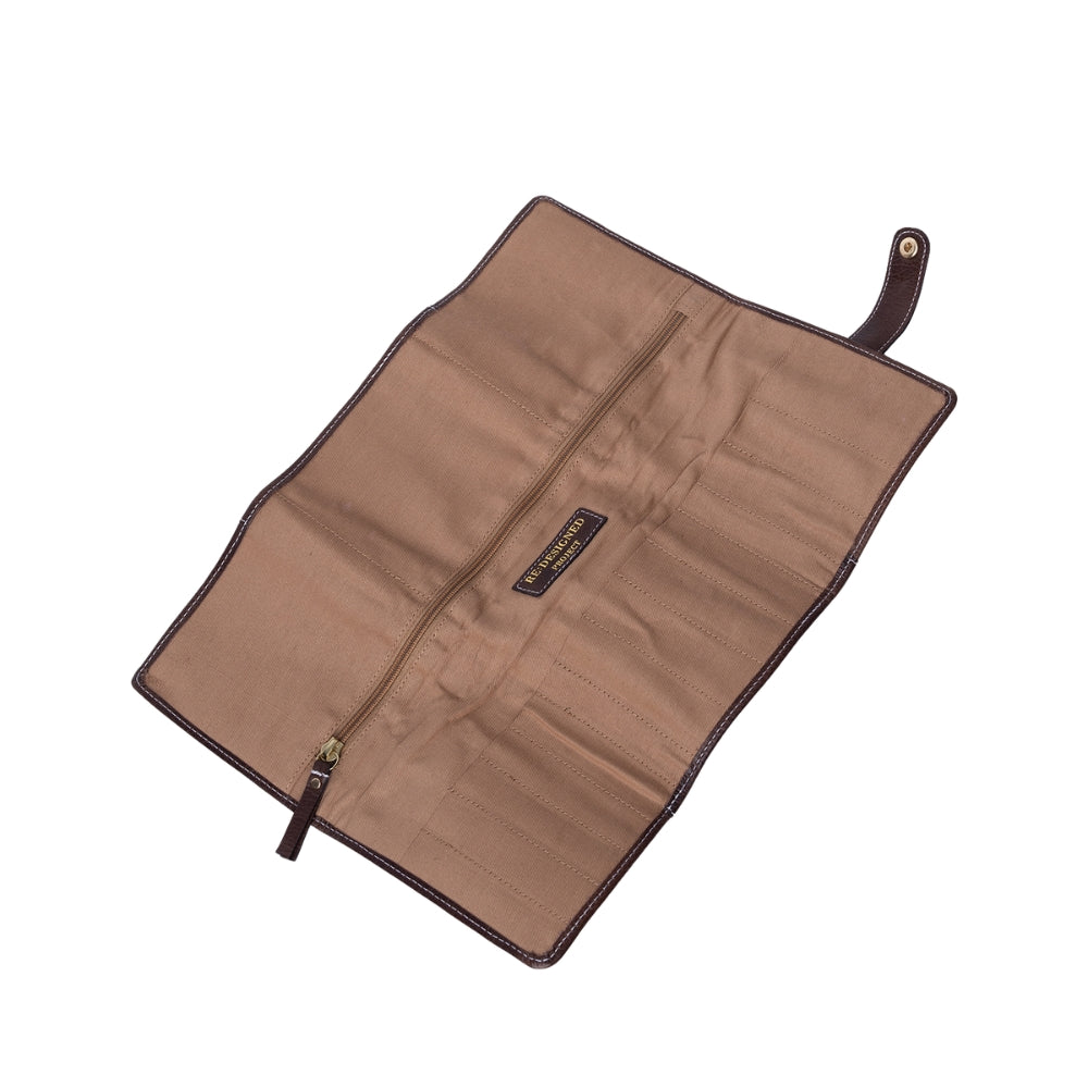 Redesigned Project 34 - Etui - Woodsmoke