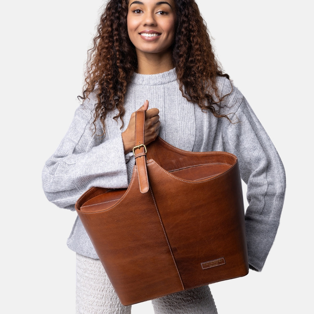 Redesigned Project 72 - Bucket (L) - Walnut