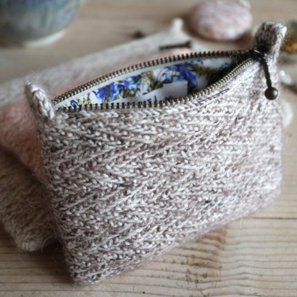 Violetta Purse - Knitamore