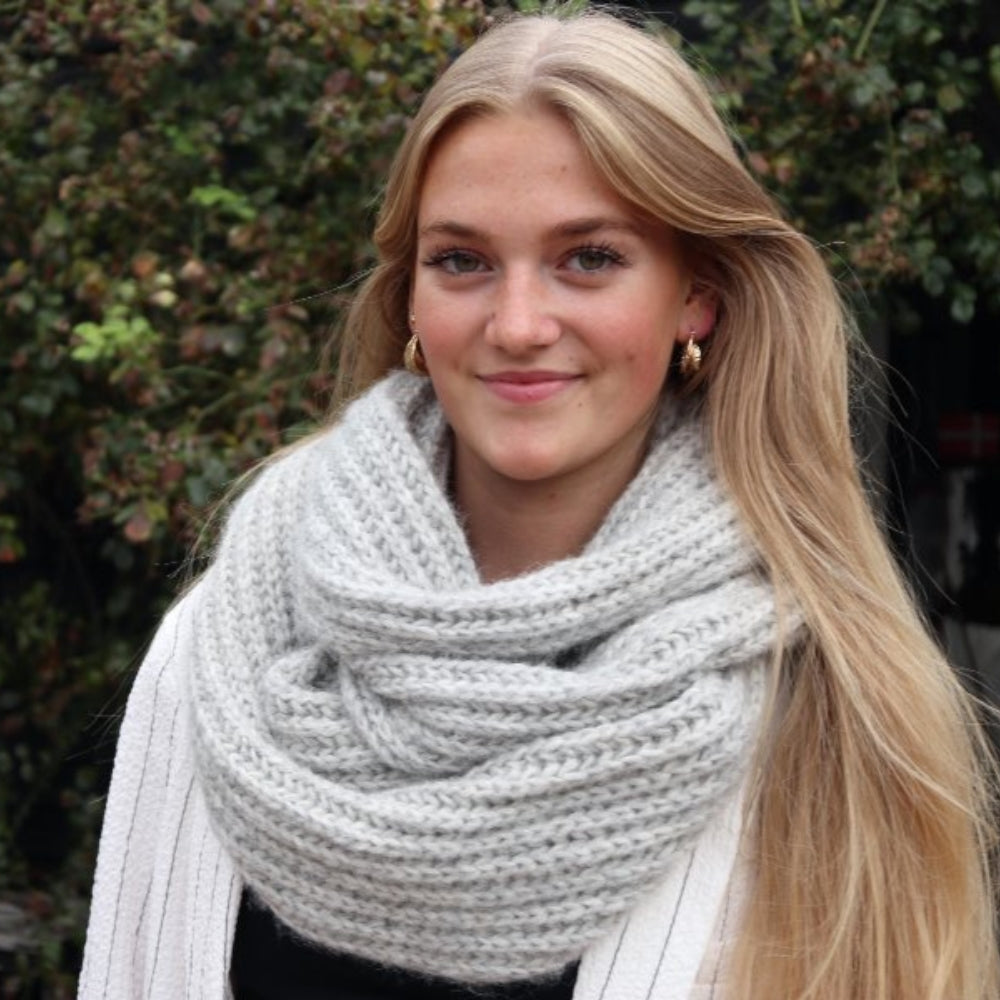 Fiona Cowl - Knitamore