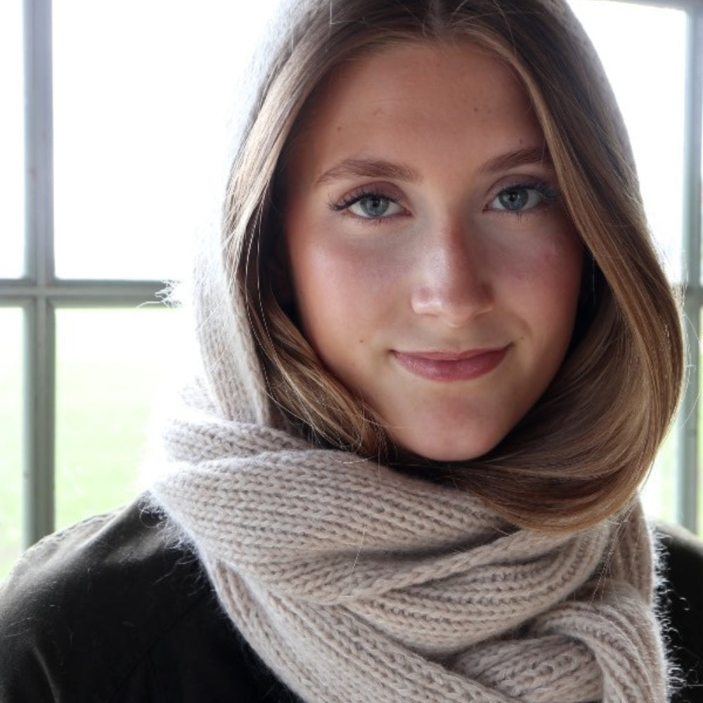 Isolde Hood - Knitamore