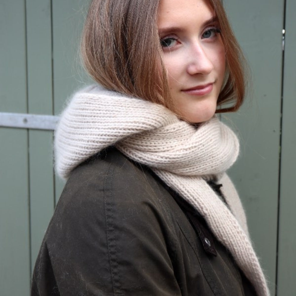 Isolde Hood - Knitamore