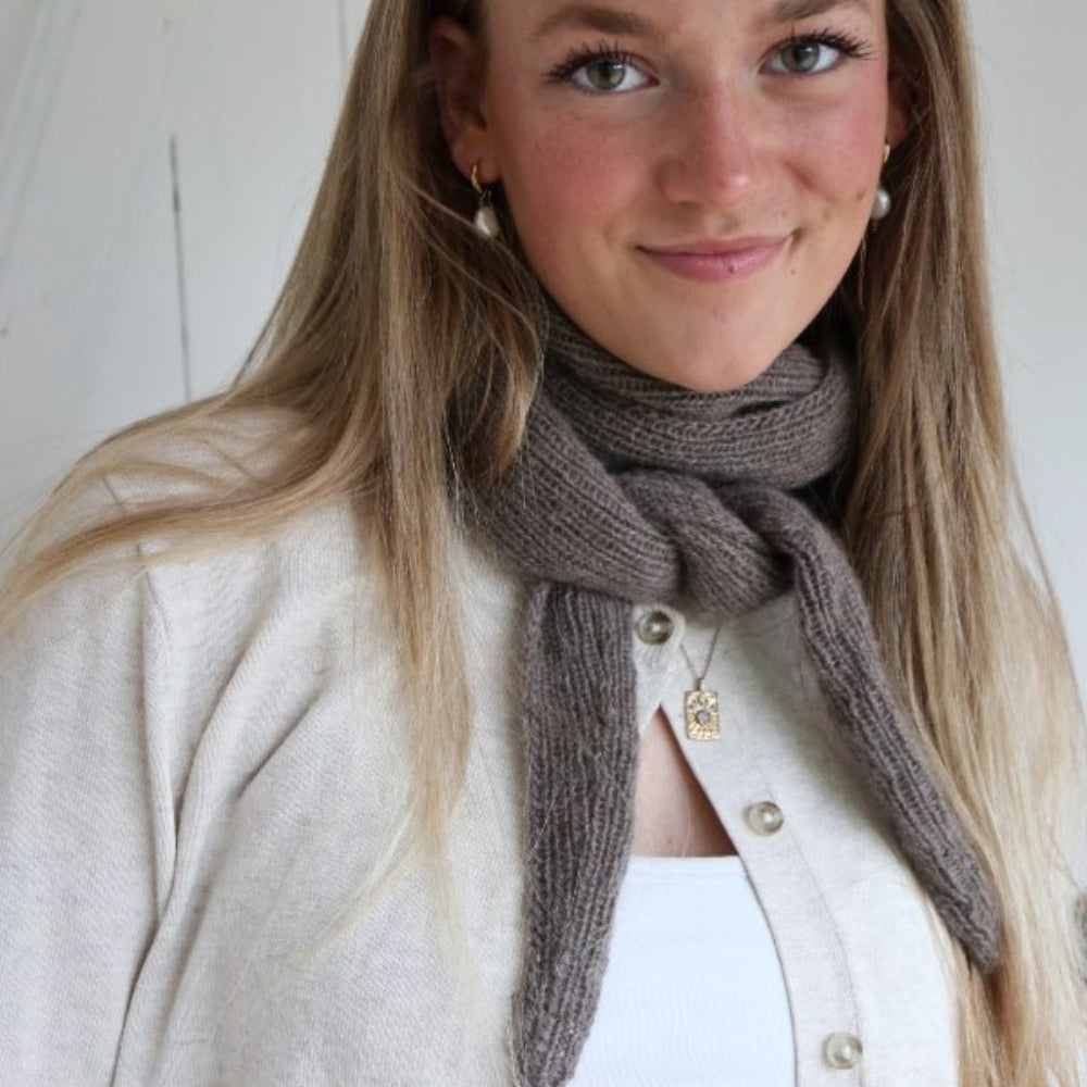 Isolde Scarf - Knitamore