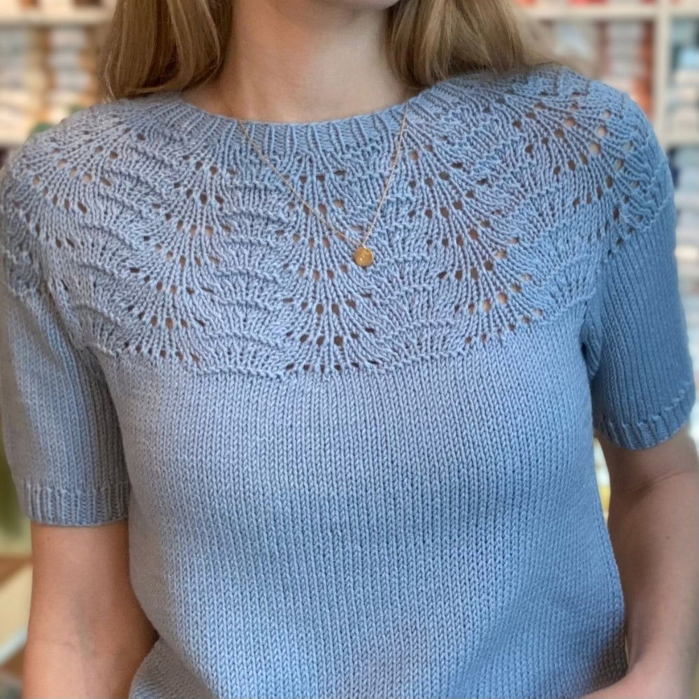 Strikkekit (uden opskrift) - Peacock Tee af Le Knit (MerinoCot)