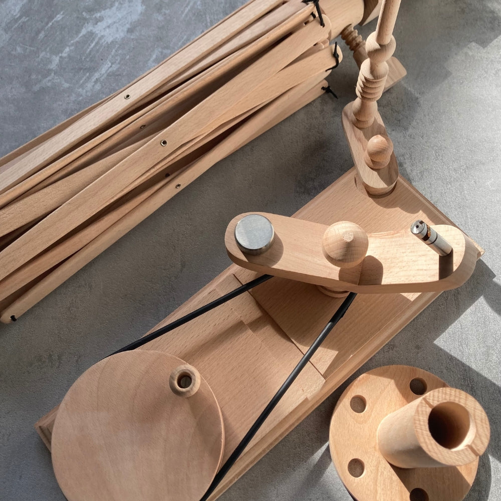 Garnvinde og krydsnøgleapparat i bøgetræ (Sæt)