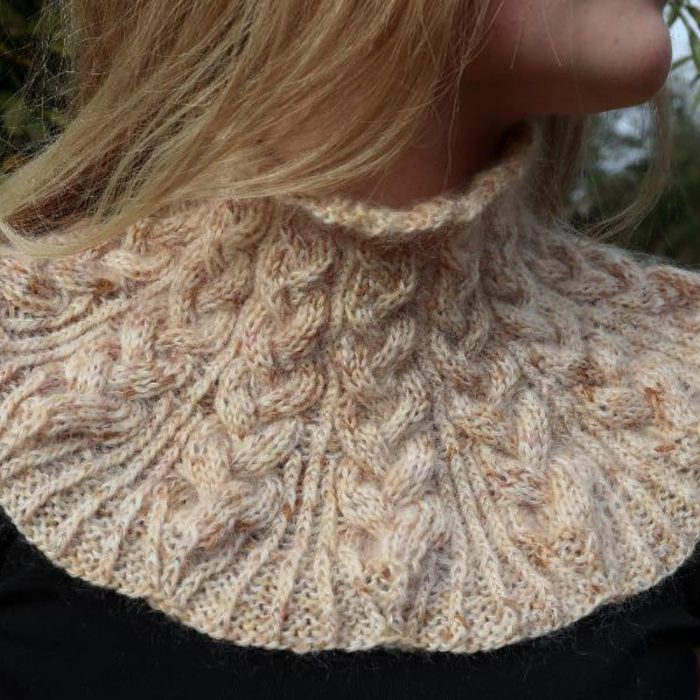 Embla Neck Warmer - Knitamore