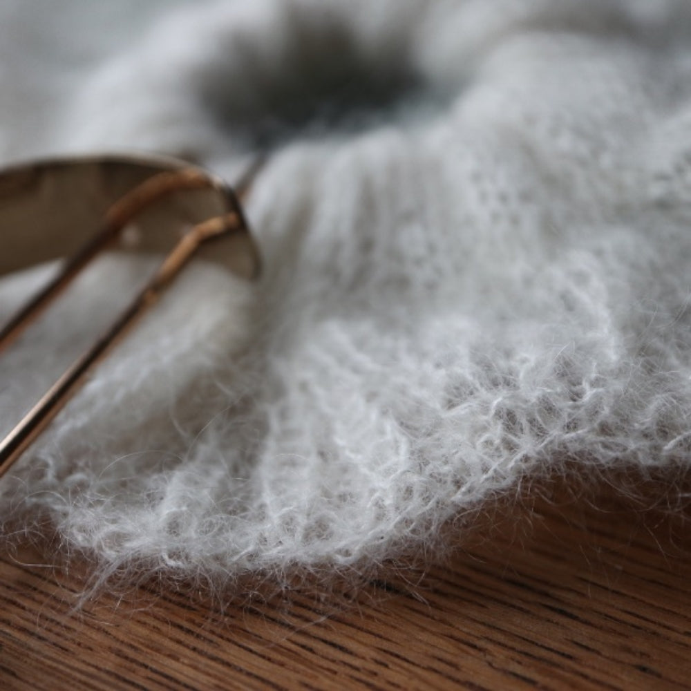Flower Mohair Scrunchie - Knitamore