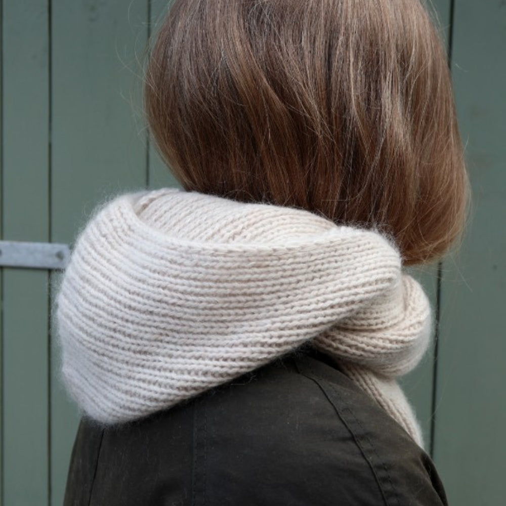 Isolde Hood - Knitamore