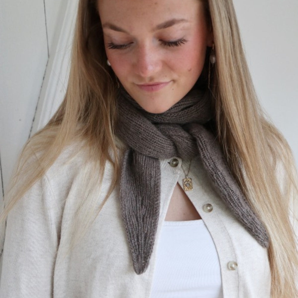 Isolde Scarf - Knitamore