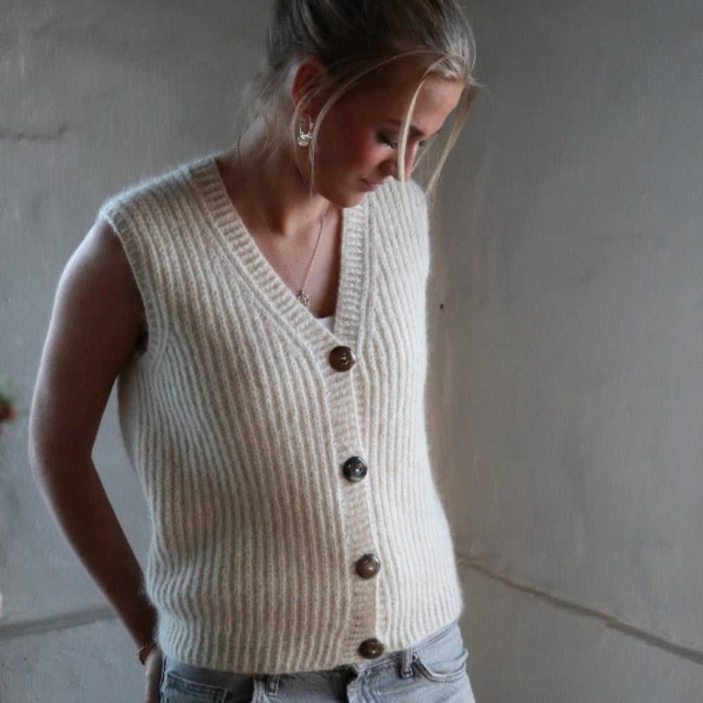 Robin Vest - Knitamore